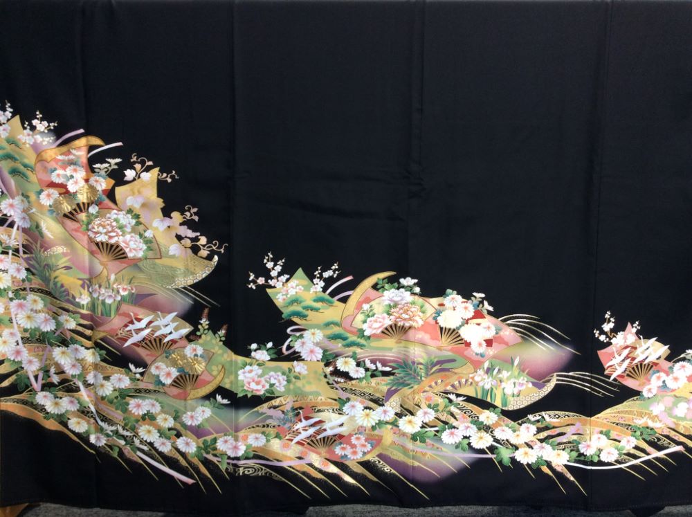 扇面に花もよう